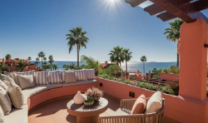 beachfront apartments in Estepona