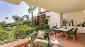 beachfront apartments in Estepona